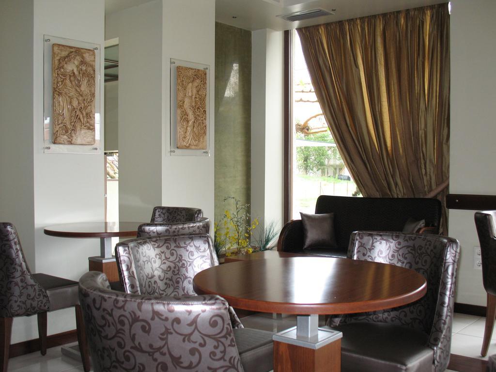 Hotel Prigipikon Suites And Sofites Loutra Ipatis Exterior photo