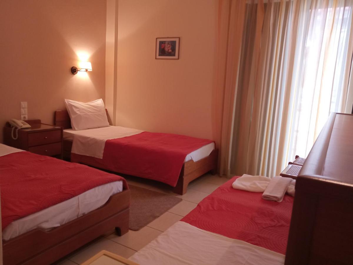 Hotel Prigipikon Suites And Sofites Loutra Ipatis Exterior photo